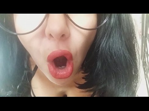 ❤️ ハニー、義理の母が今日は学校に行かせてくれないの...。って、そんなことあるわけないだろ...。 ❤️ セックスビデオ ❌️❤